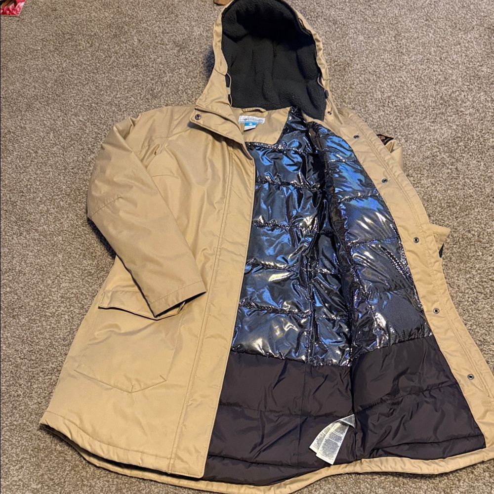 New Columbia Parka never worn Hood fleece lined Size M - Picture 4 of 4